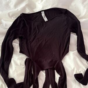 Alo yoga wrap shirt